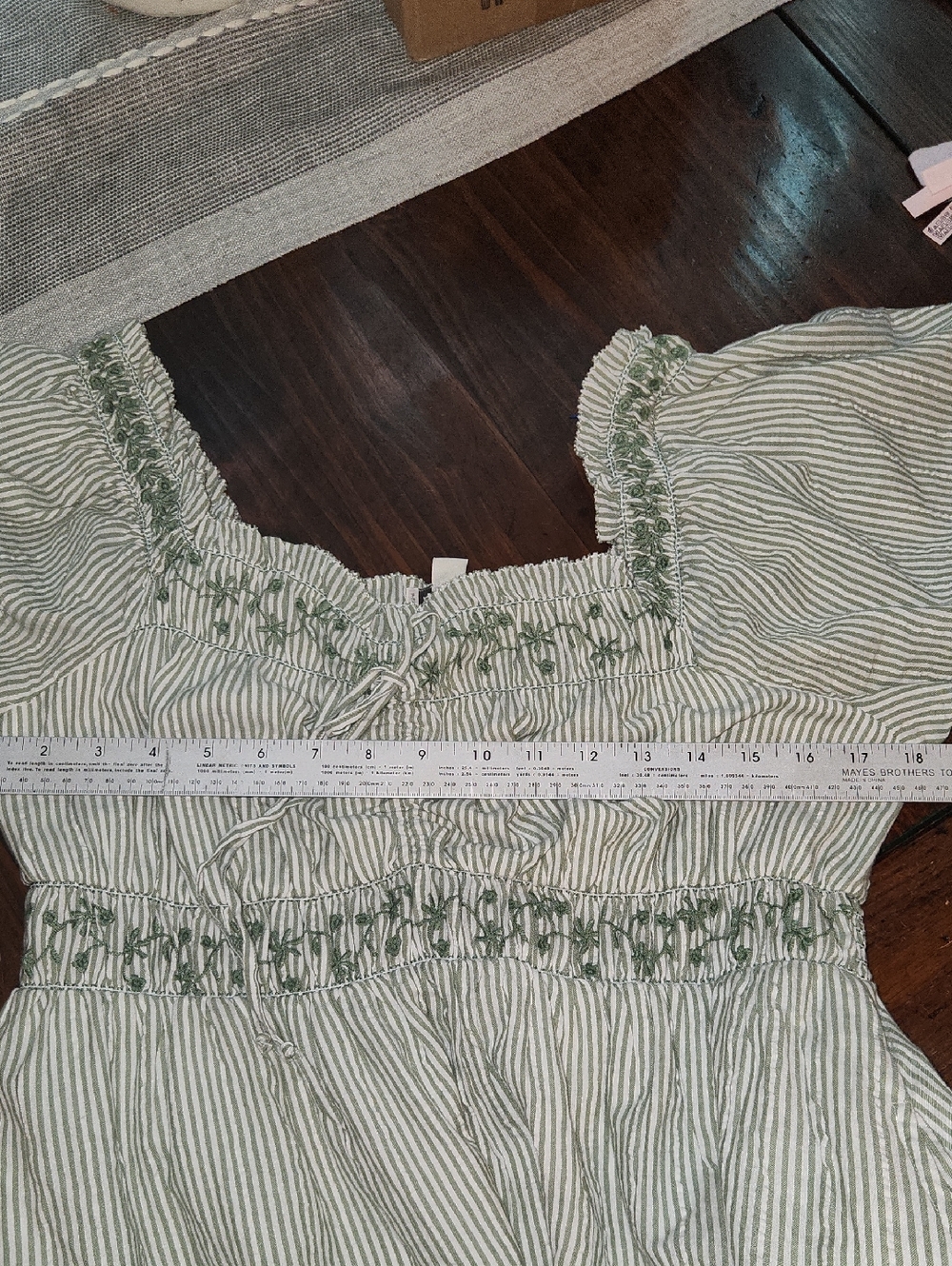 American Eagle Green and white striped Puff Sleeve, Lined Dress Size L - Picture 6 of 7